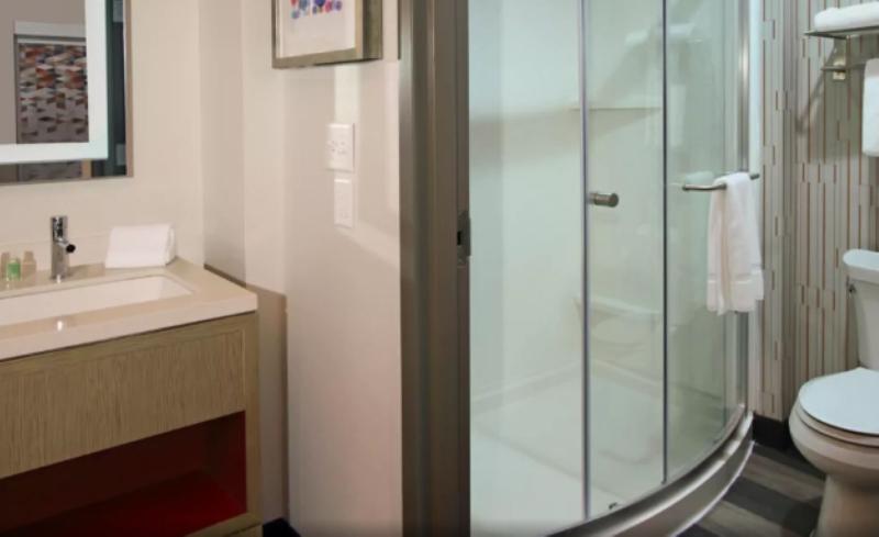 Люкс Кровать Кинг, Holiday Inn Hattiesburg   North, An Ihg