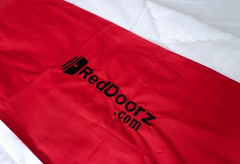 Номер Economy, Reddoorz Plus @ Sawah Besar