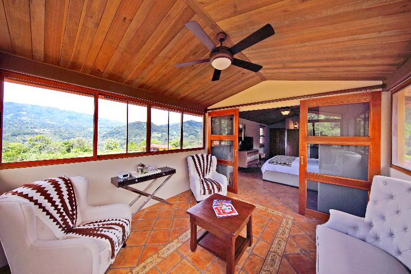 빌라 침실 1개, Brokenback Views Country Estate