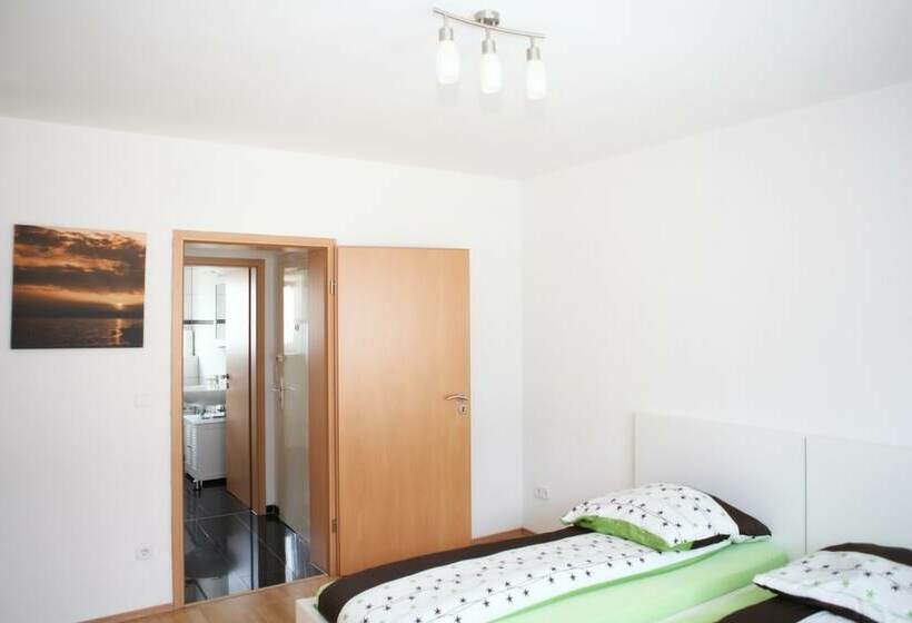 Апартаменты 2 Спальни, Apartment Am Rathaus