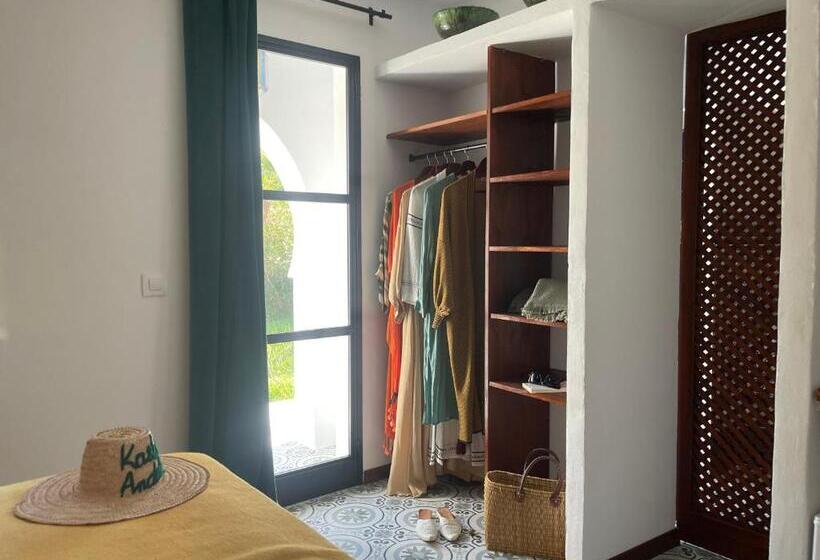 스탠다드 룸 풀장 전망, Kasbah Andaluz Guest House