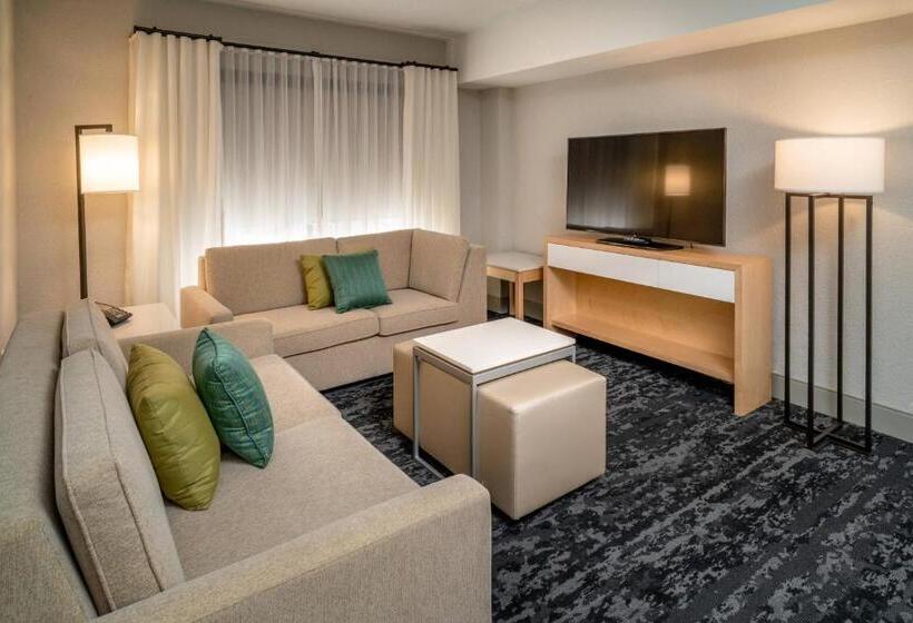 프레지덴셜 스위트, Delta Hotels By Marriott Huntington Downtown