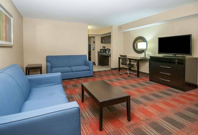 스위트, Holiday Inn Express & Suites Jackson Downtown   Coliseum, An Ihg