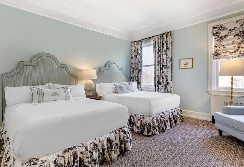 디럭스 룸, The Omni Homestead Resort & Spa