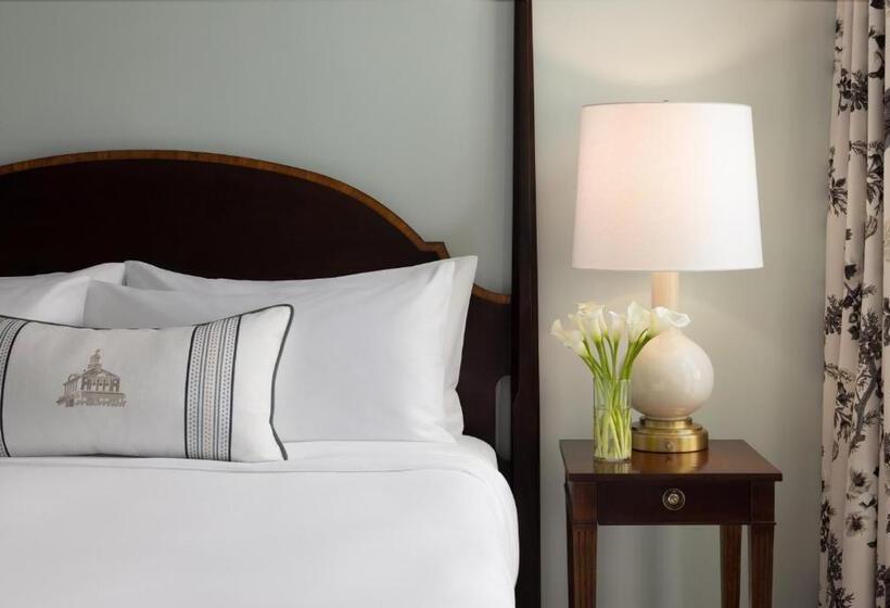 프리미엄 룸, The Omni Homestead Resort & Spa