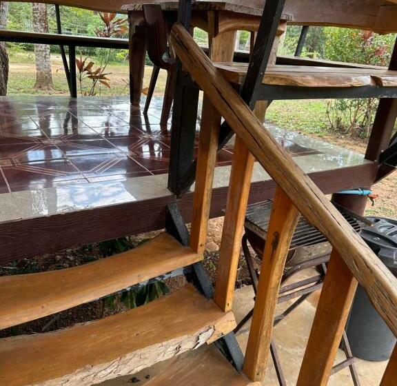 بانگلوی سوپریور, Fine Times Resort