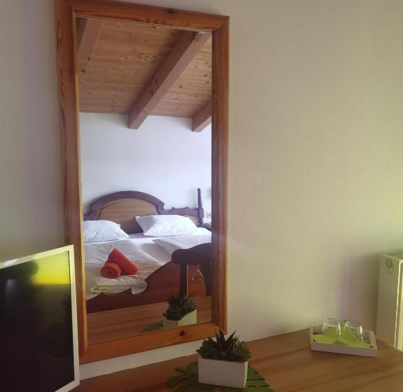 Номер Стандарт с Балконом, Landhaus Zell Am See