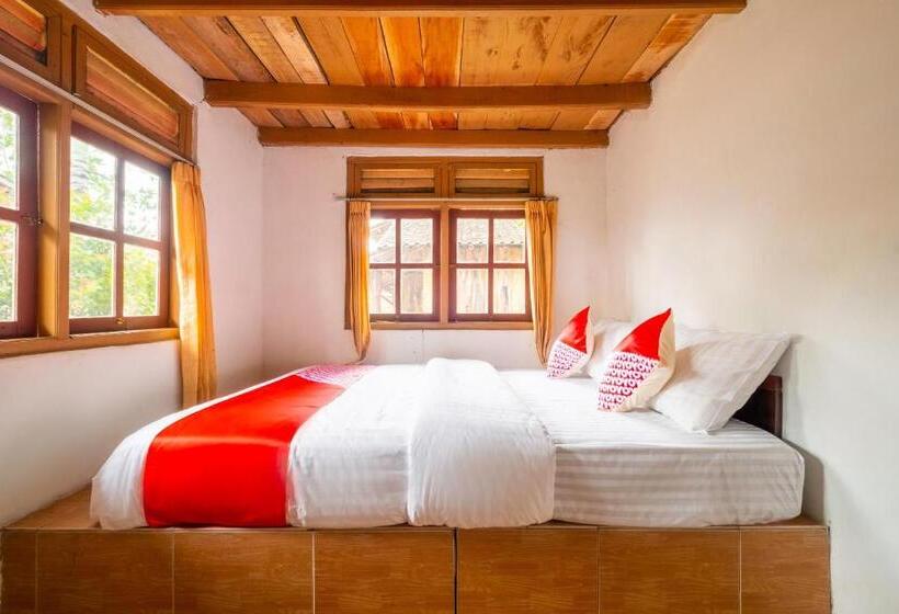 Семейный Номер, Oyo 2278 Cikidang Hunting Resort