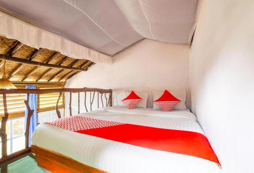 Номер Стандарт, Oyo 2278 Cikidang Hunting Resort