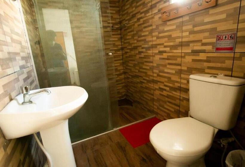 Люкс с Балконом, The Place Hostel