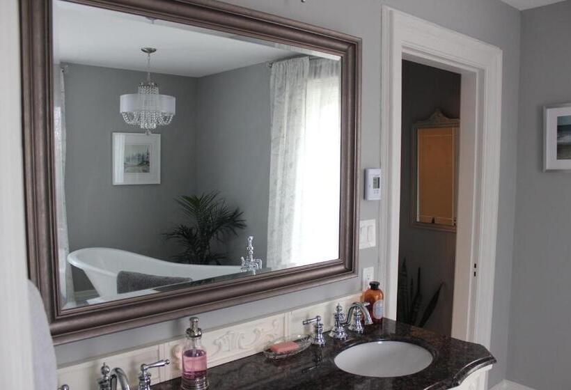 디럭스 스위트, Maplehurst Manor Bed And Breakfast