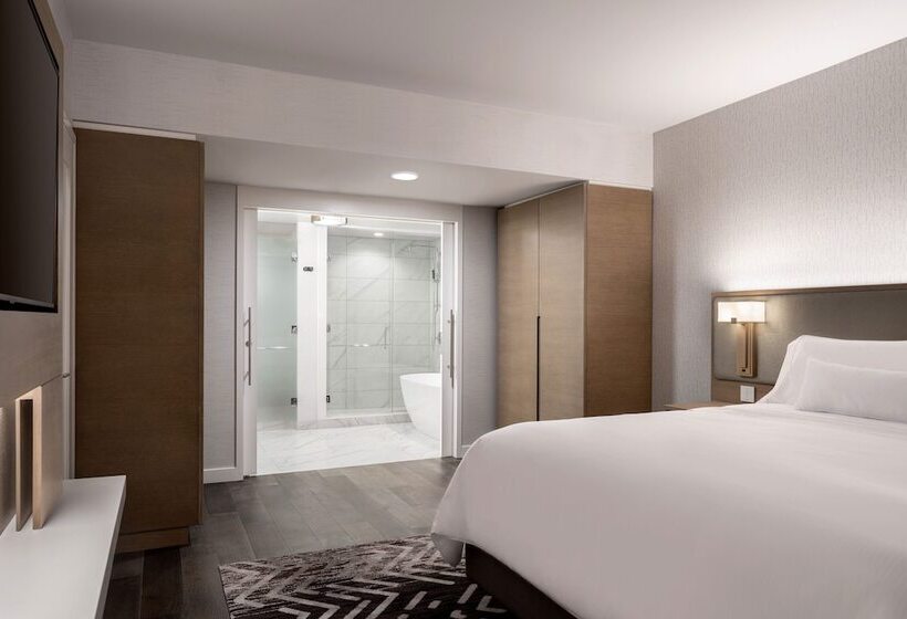 Suite, The Westin Anaheim Resort