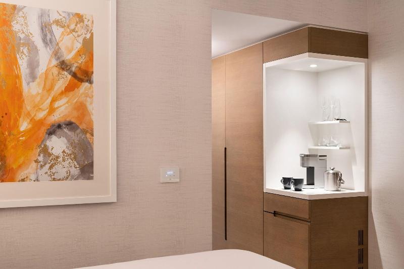 Chambre Standard Lit King Size, The Westin Anaheim Resort