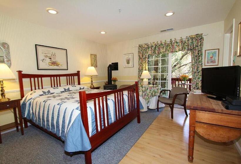 패밀리 룸, Mccaffrey House Bed And Breakfast Inn