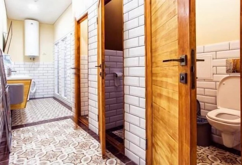تختخواب در اتاق سوپریور مشترک, Hostel Tarnopil