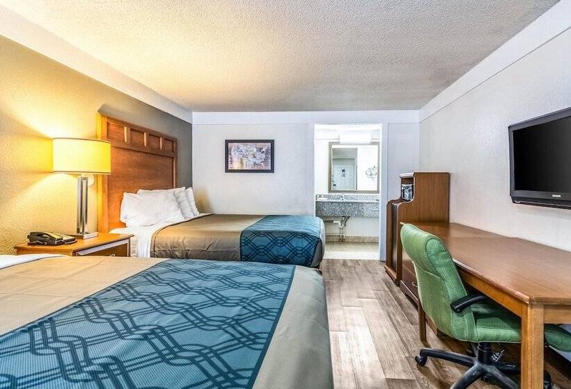 Номер Стандарт 2 Двуспальные Кровати, Econo Lodge   Gastonia