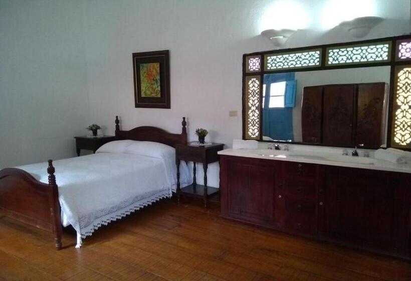 4인용 스탠다드 룸, Casa Hotel El Compadre