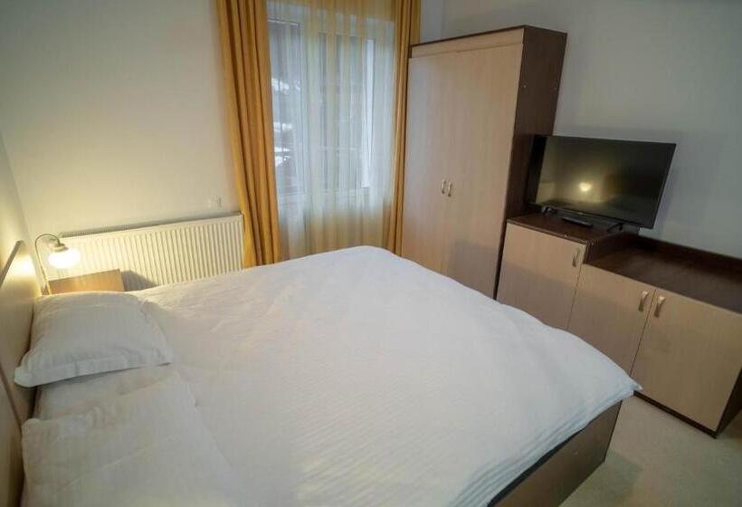 اتاق استاندارد با چشم‌انداز, Chalet 173