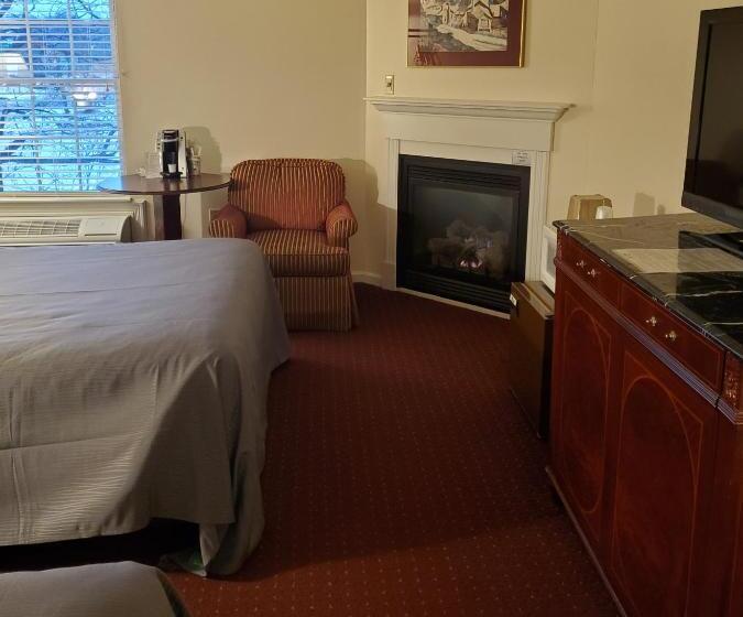 Номер Стандарт 2 Двуспальные Кровати, Fireside Inn And Suites Bangor