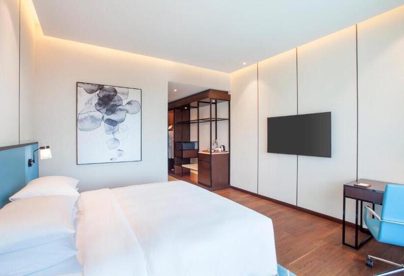 Стандартный Номер Кровать Кинг, Hyatt Regency Thrissur