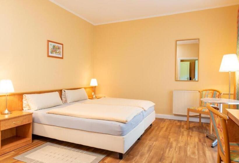 Номер Стандарт, Waldhotel Humboldtsee