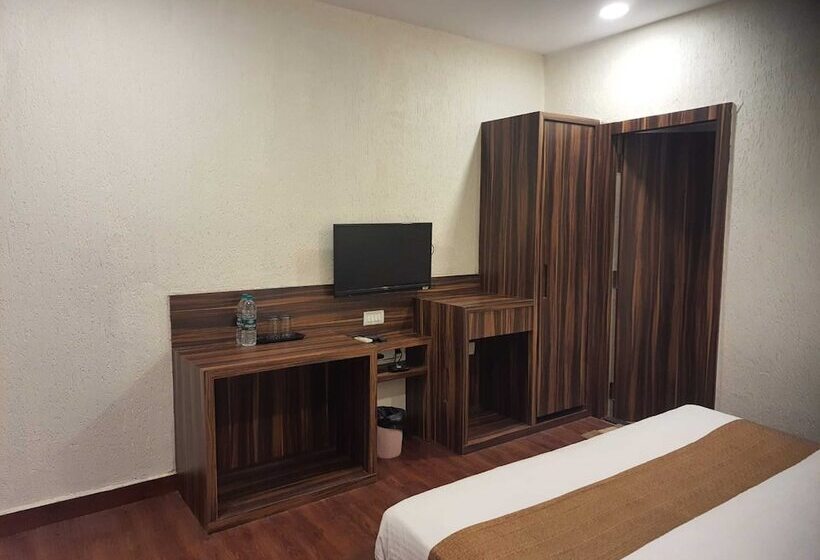 Номер Deluxe, Adamo The Village