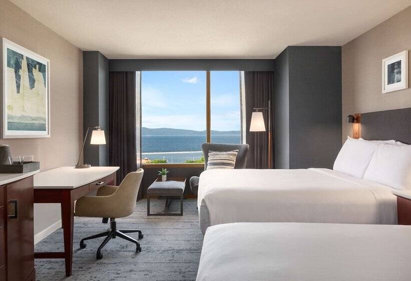 Номер Стандарт Вид на Озеро, Champlain Burlington, Curio Collection By Hilton