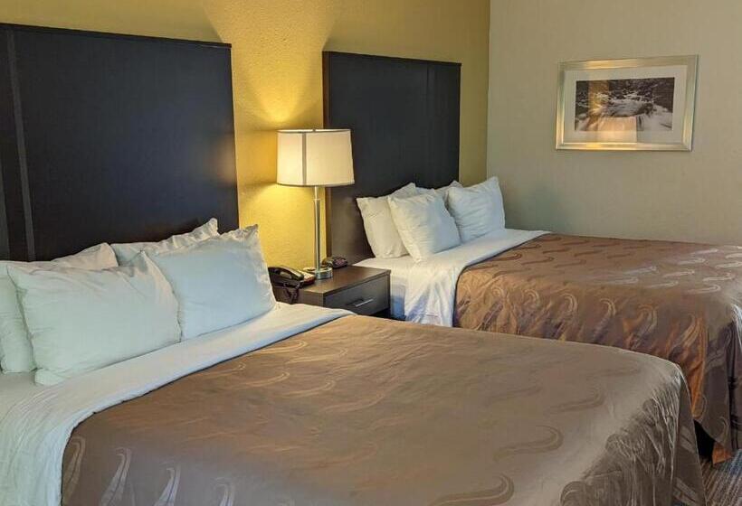 Люкс Вид на Реку, Quality Inn