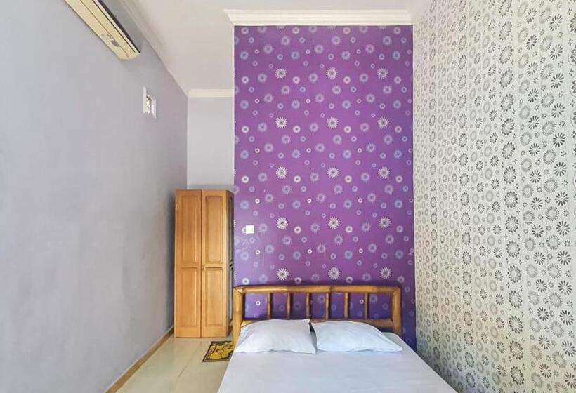 Номер Economy, Reddoorz Syariah At Banyu Asem Banyuwangi