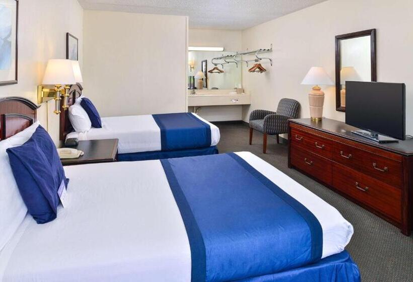 Номер Стандарт 2 Двуспальные Кровати, Castle Inn & Suites Anadarko