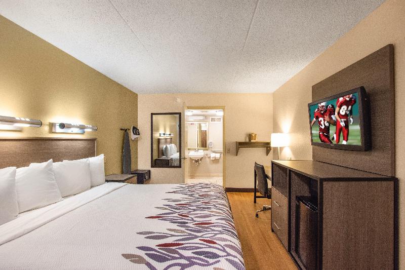带大床的高级房间, Red Roof Inn Kalamazoo West  Western Michigan U