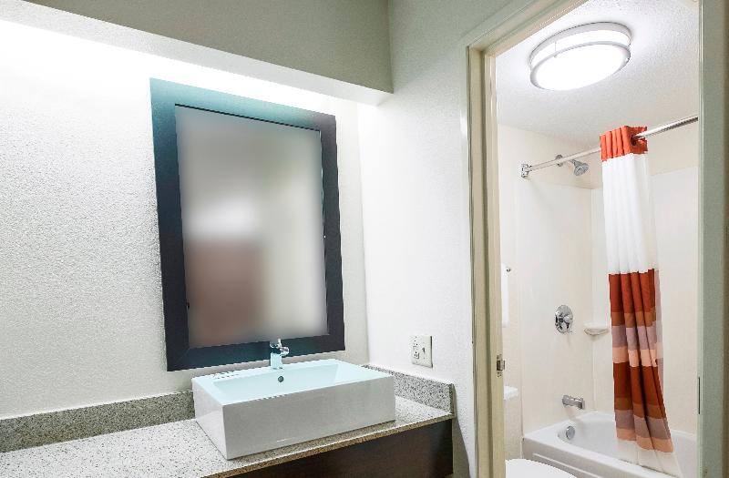 Номер Deluxe, Red Roof Inn Toledo  University