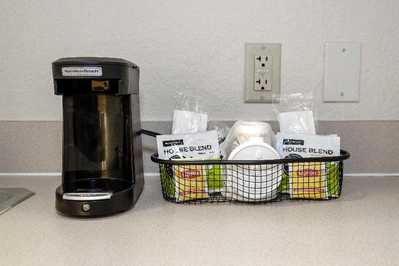 חדר סופריור עם מיטת קינג, Red Roof Inn Plus + Gainesville