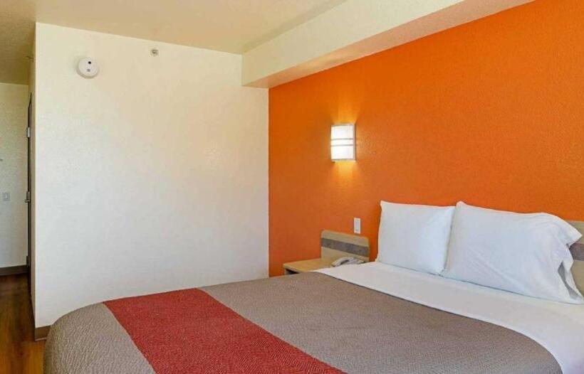 Номер Стандарт Адаптированный для Инвалидов, Motel 6 Fort Lupton, Co
