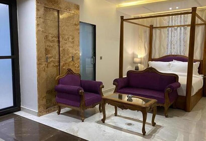 سوییت, Fabhotel Prime The Daffodils