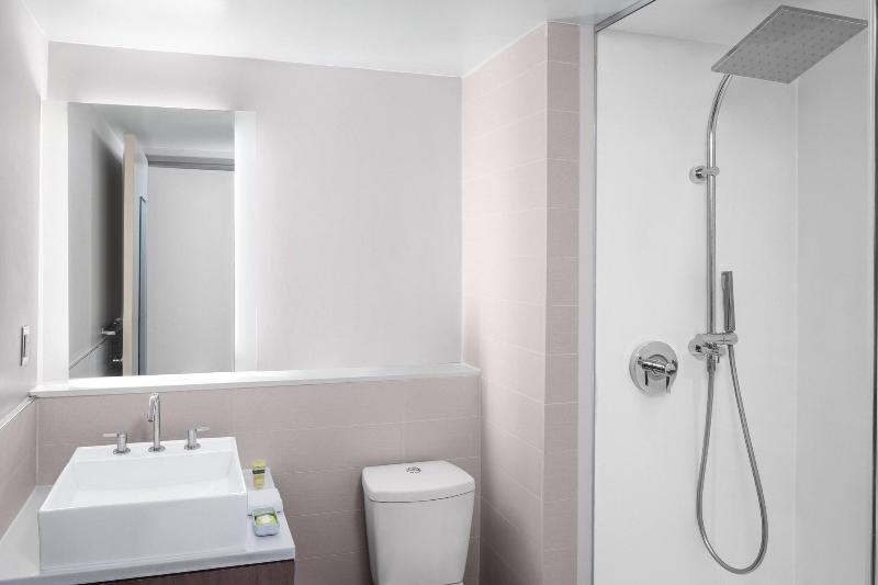 Номер Deluxe, Wyndham Acmar Klang