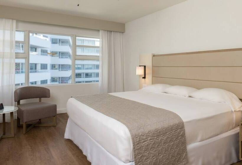 琮城市景观的豪华间, Riu Plaza Miami Beach