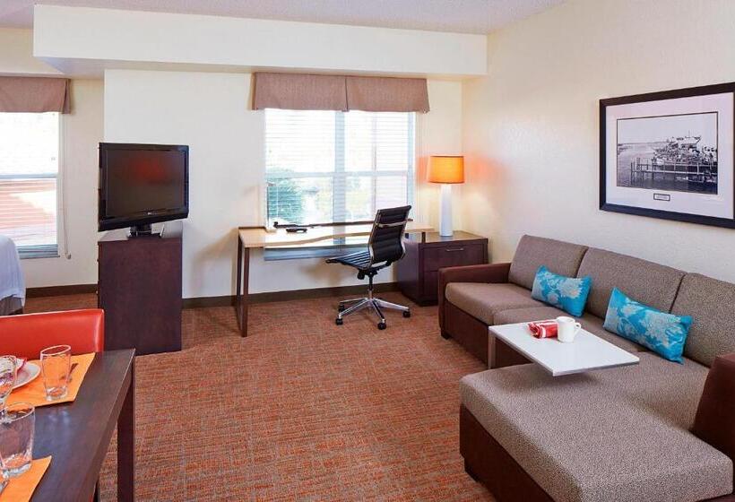 스탠다드 스튜디오, Residence Inn By Marriott Naples