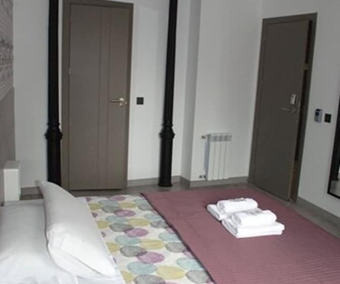 اتاق کلاسیک, Fuencarral Rooms