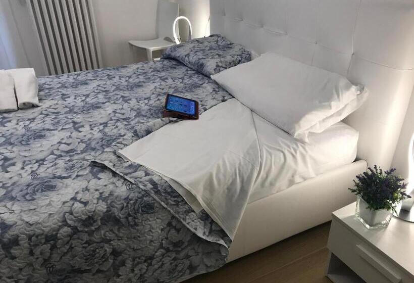 片側に海が見えるデラックスルーム, B&b Home Sweet Home   Affitti Brevi Italia