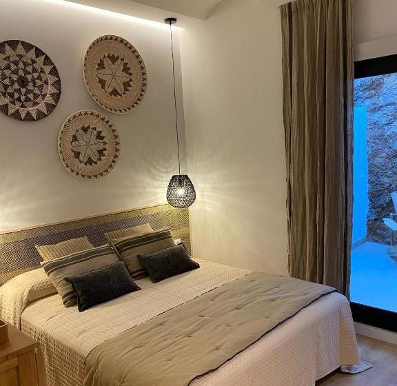 Студия Стандарт, Bypillow Cap Sa Sal