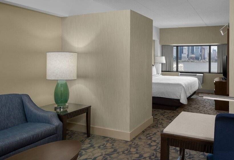 디럭스 룸, Sheraton Lincoln Harbor