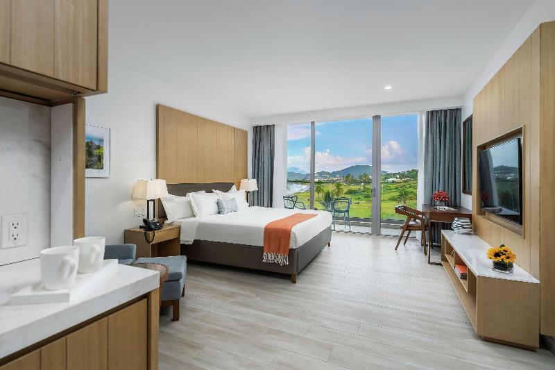 اتاق استاندارد با تخت بزرگ, Koi Resort Saint Kitts, Curio Collection By Hilton