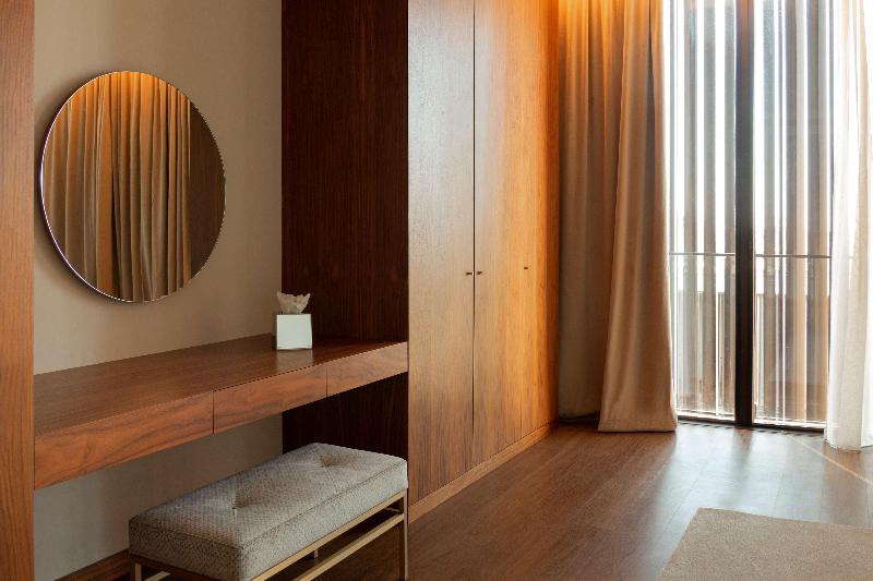 Номер Премиум, Boeira Garden Hotel Porto Gaia, Curio Collection By Hilton