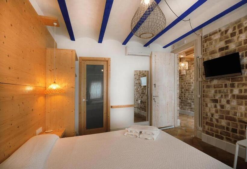 Семейный Номер, B&b Sant Pol   Adults Only