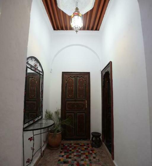 Номер Стандарт, The Riad Hostel Tangier