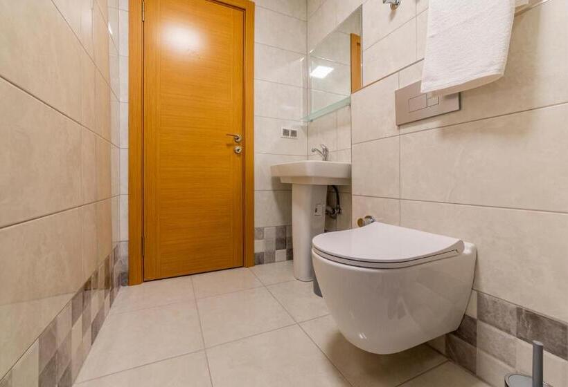 Camera Familiare, Business Hotel Antalya