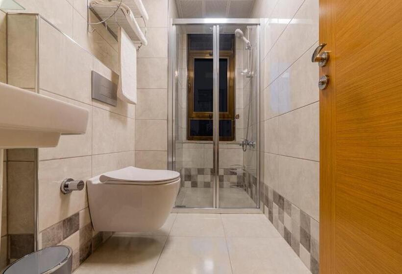 Camera Familiare, Business Hotel Antalya