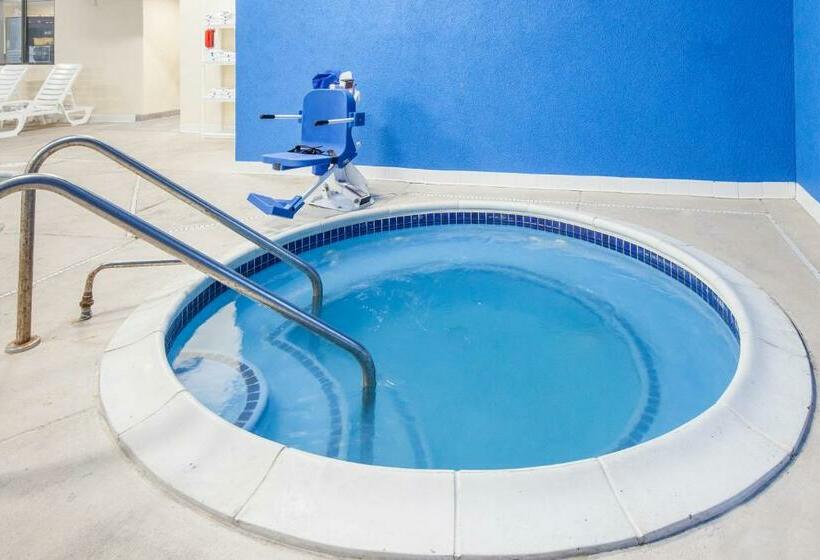 Номер Стандарт, Days Inn By Wyndham Miami