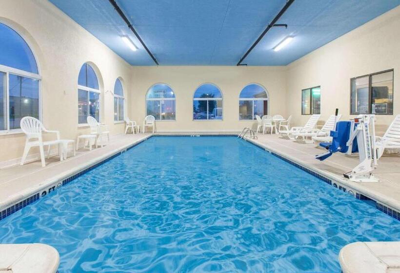 Стандартный Номер Кровать Кинг, Days Inn By Wyndham Miami